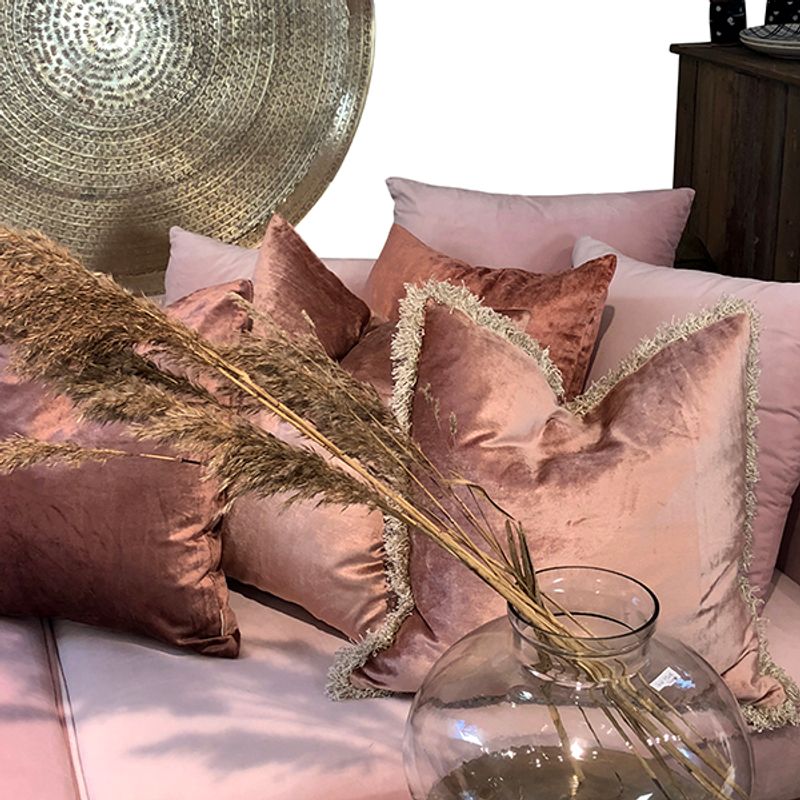 Cushion cover Shiny velvet dark pink